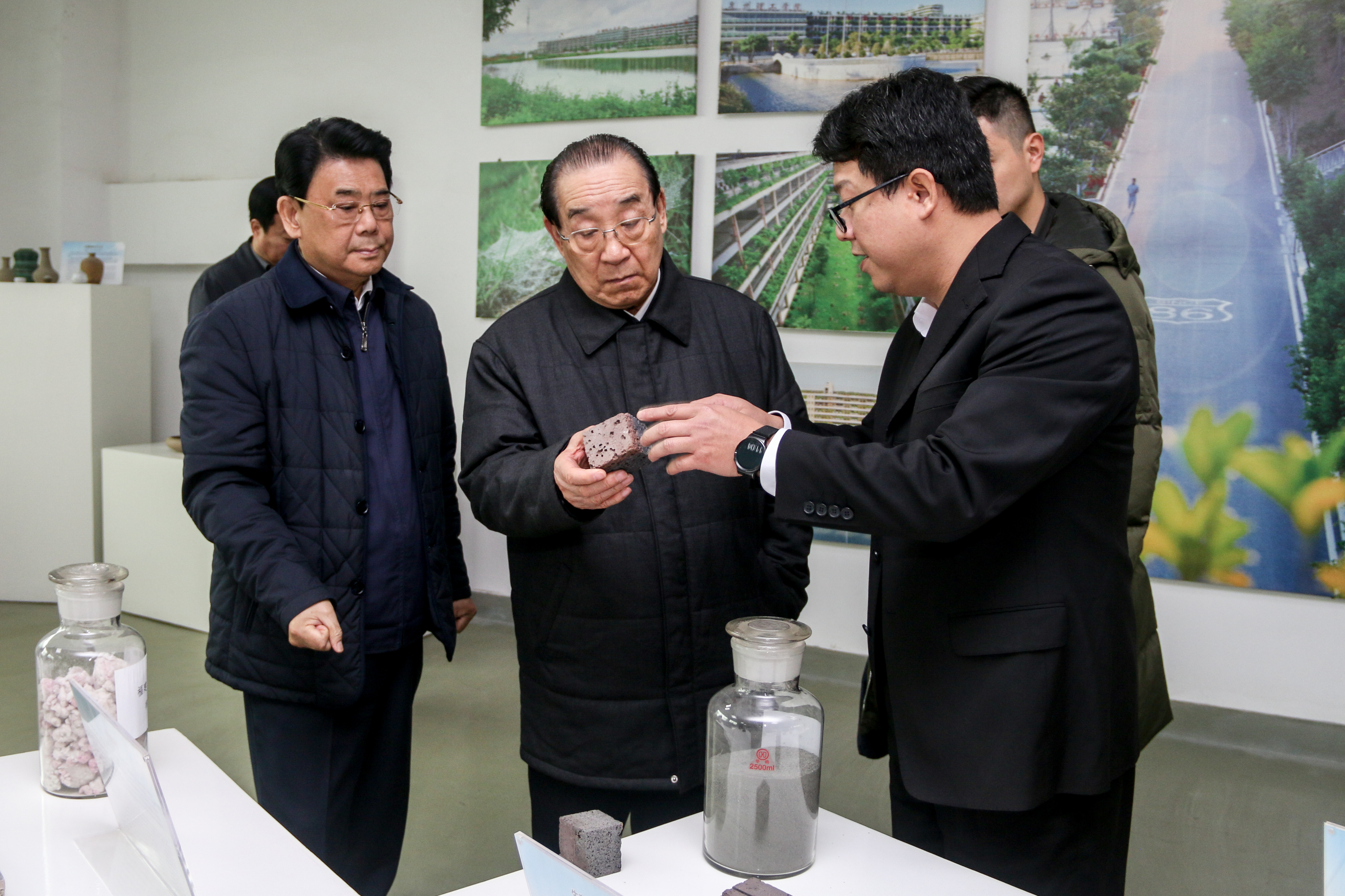 IMG_0927.jpg IMG_0927.jpg